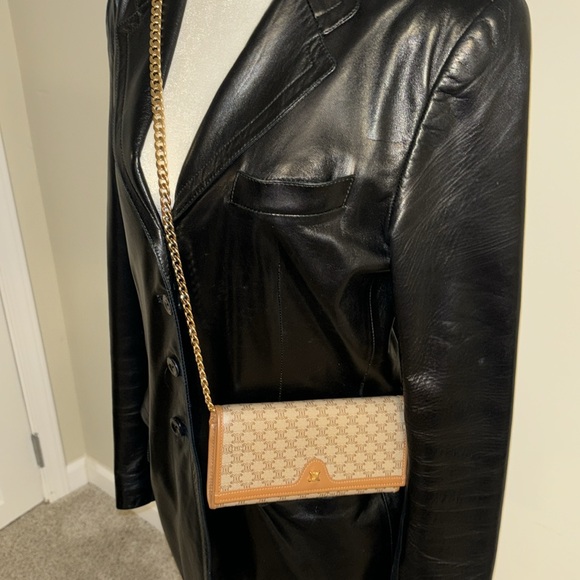 VGUC Celine Wallet w Kiss lock - Picture 14 of 14